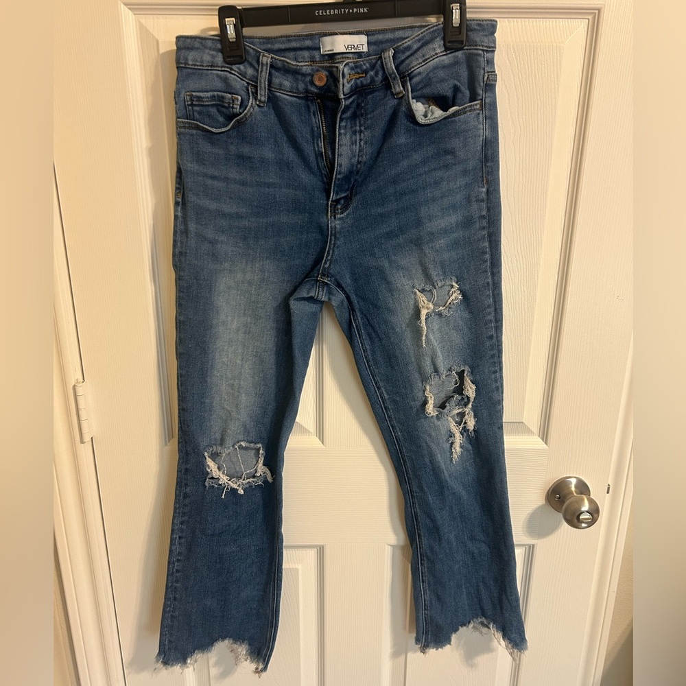 Vervet Distressed Blue Jeans